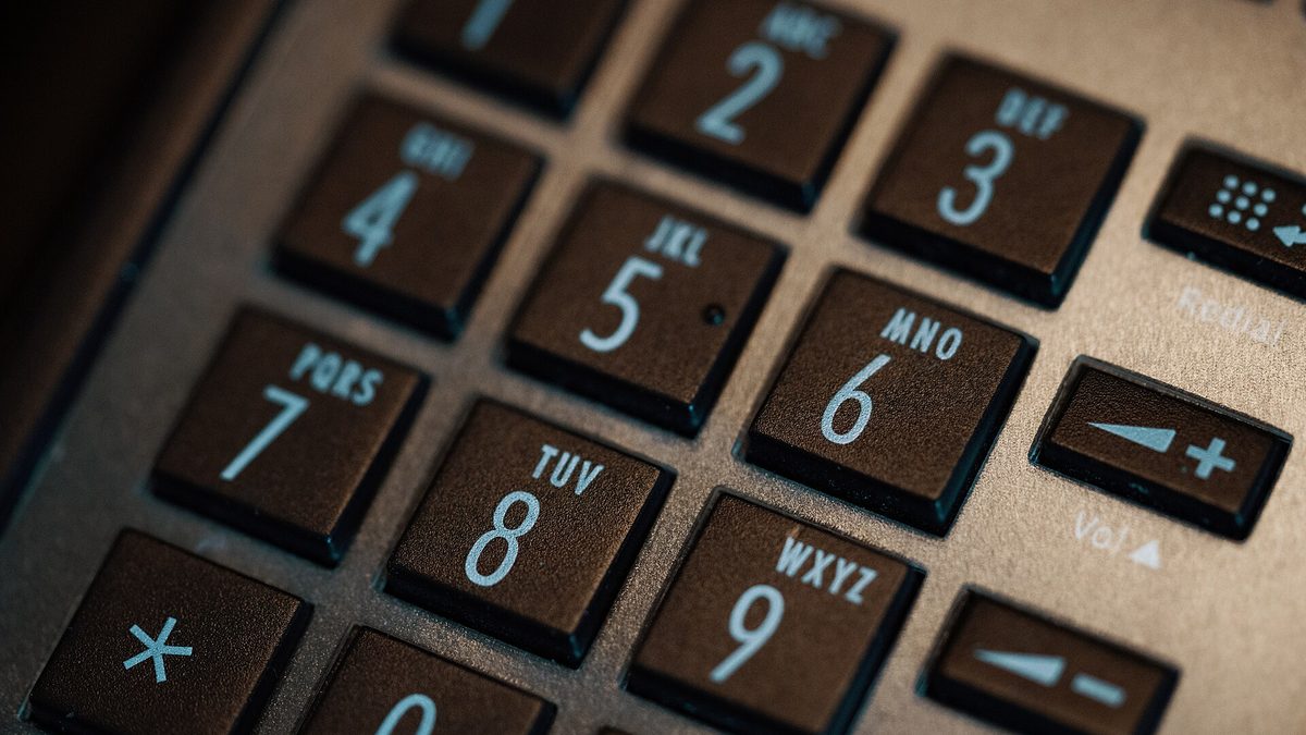 一排电话按键特写