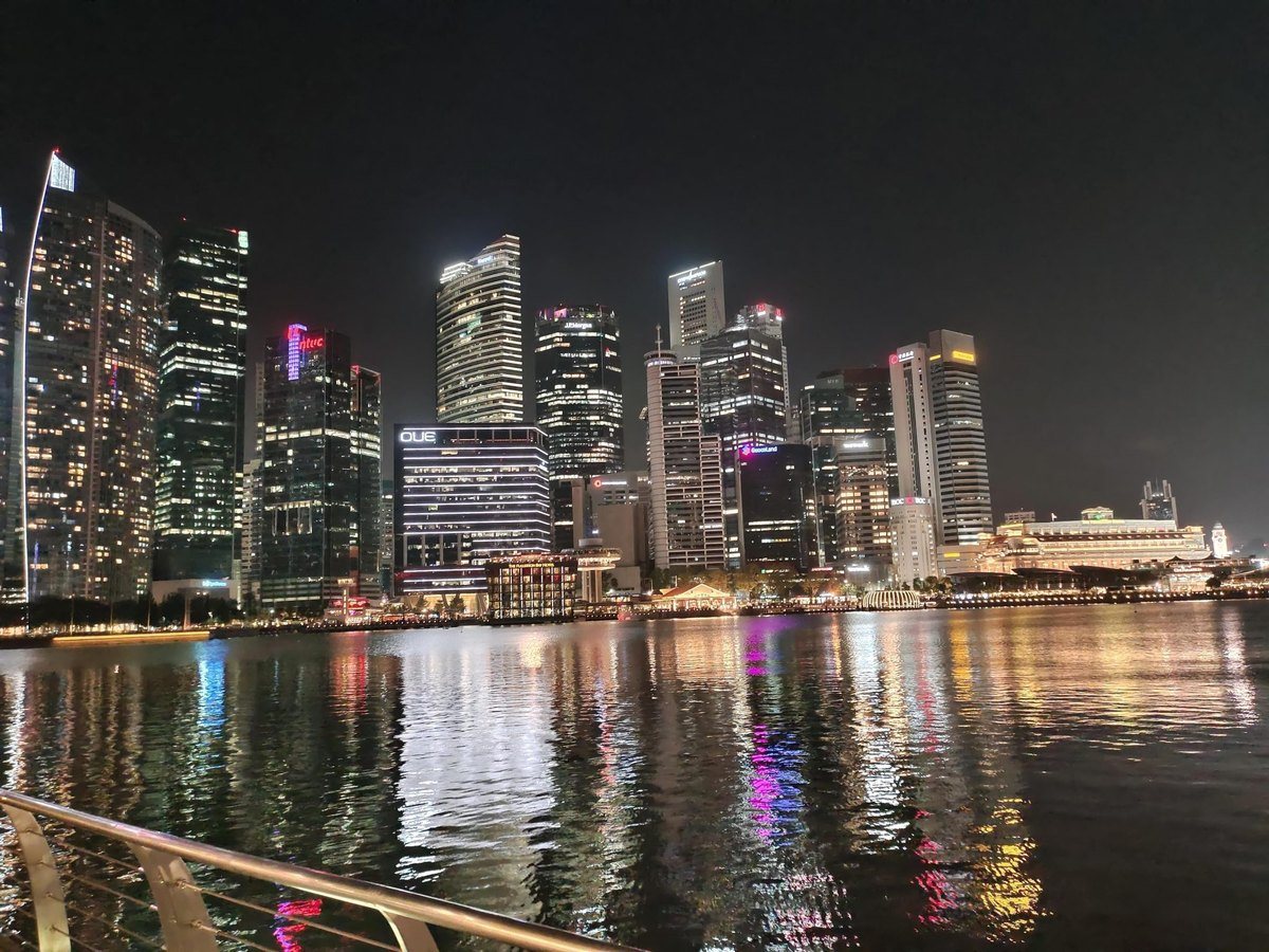算力的尽头,是城市里亮到深夜的灯